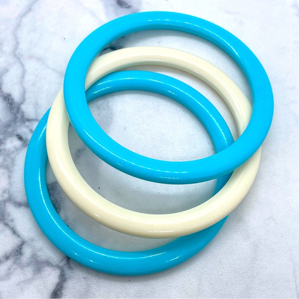 Set of 3 Coordinating Bangle Bracelets Blue & Off White